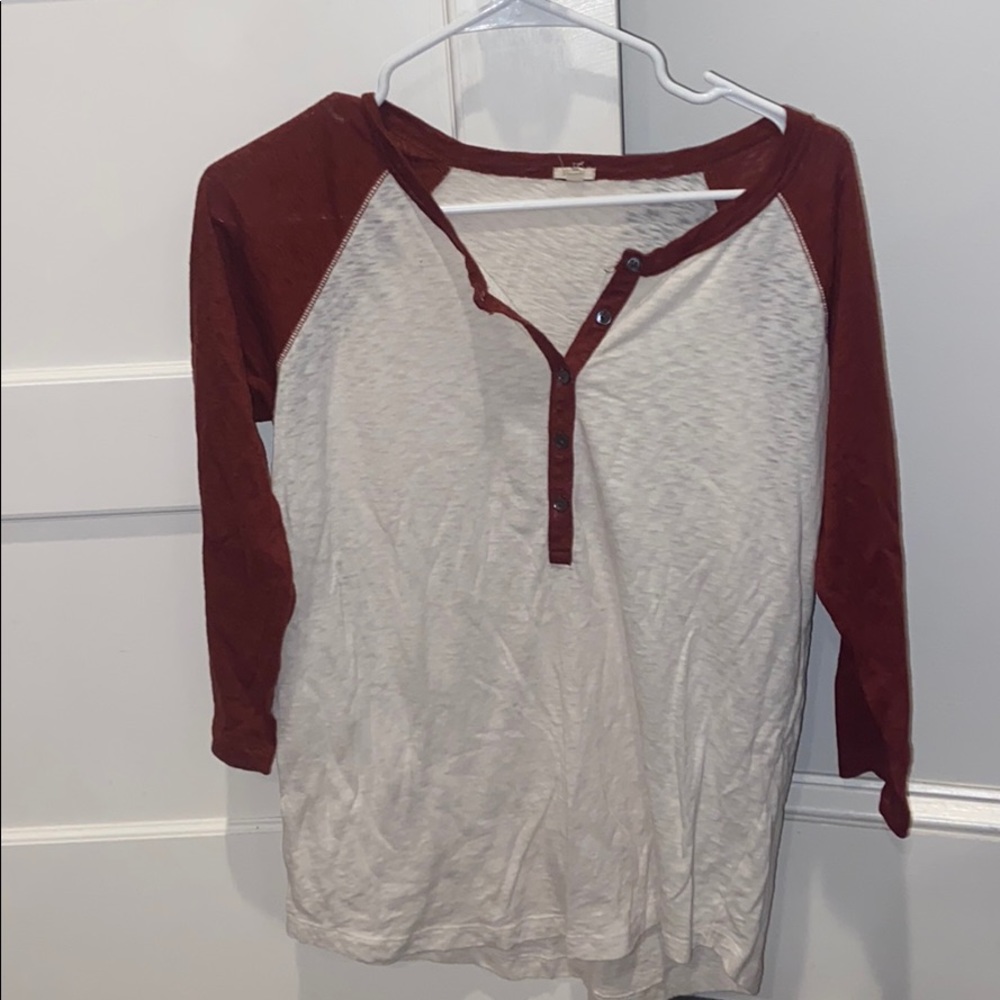 Baseball tee